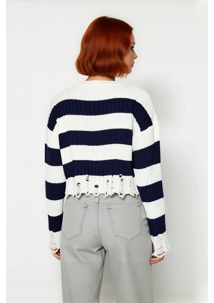 Kadın Modern Bisiklet Yaka Çizgili Akrilik Triko Crop Kazak Akıtma Detaylı Şık Kombinler Kaliteli modelleri