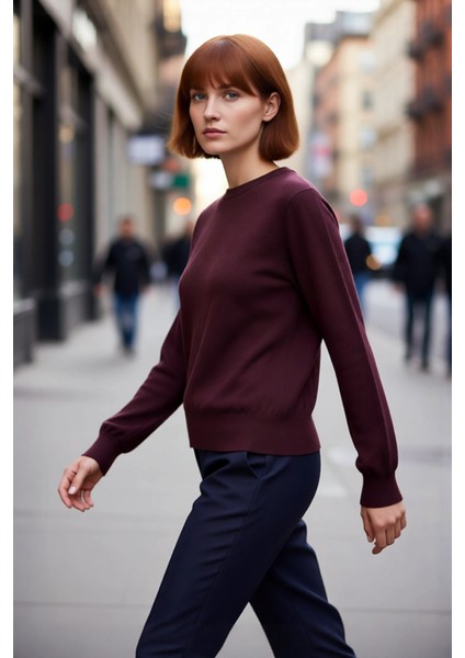 Kadın Düz Bisiklet Yaka Ekru Triko Kazak Regular Kalıbı ile Kışa Özel Şık ve Konforlu Kaliteli fırsatları