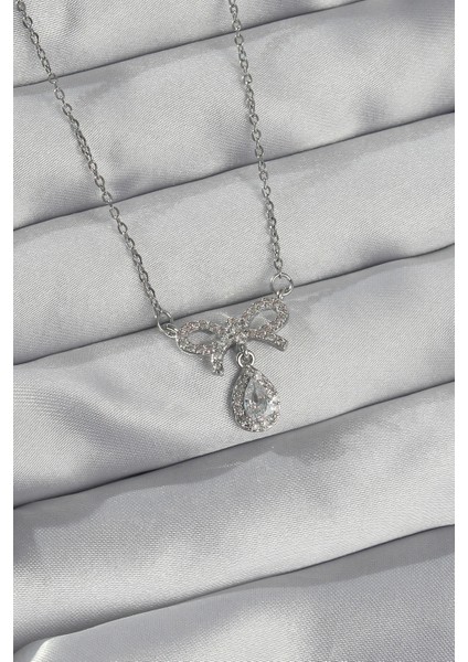 316L Çelik Gümüş Renk Zirkon Taşlı Fiyonk Detay Damla Kolye - Lisinya