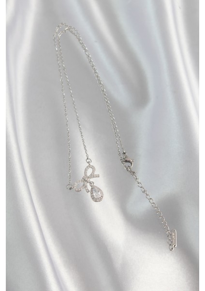 316L Çelik Gümüş Renk Zirkon Taşlı Fiyonk Detay Damla Kolye - Lisinya modelleri