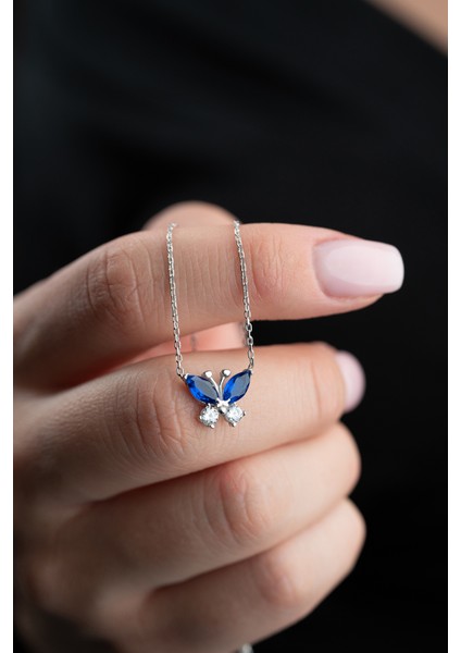 925 Ayar Rodyum Kaplama Işıklı Kutuda Mavi Taşlı Kelebek Kolye modelleri