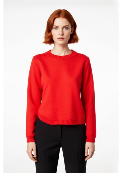 Kadın Oversize Bisiklet Yaka Standart Kol Triko Kazak Düğmeli Detayıyla Günlük Şıklığı Yakala