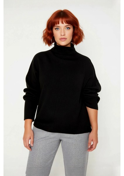 Kadın Büyük Beden Relaxed Kalıp Triko Dik Yaka Uzun Kol Yanları Yırtmaçlı Kışlık Kazak Günlük Şıklık fiyatları