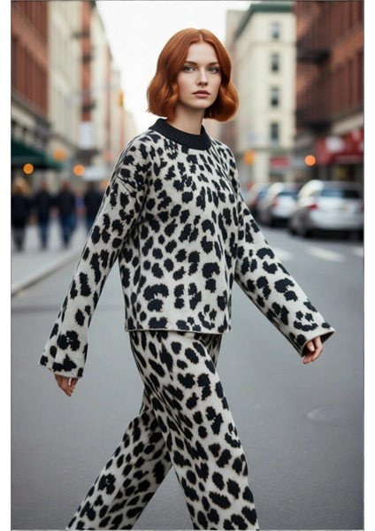 Modern Kadın Oversize Triko Leopar Desenli Bisiklet Yaka Kazak Günlük Tarz Soğuk Havalar Için modelleri