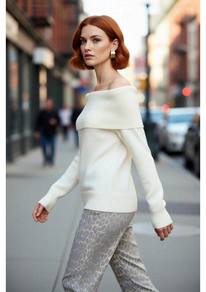 Kadınlara Özel Regular Kalıp Carmen Yaka Triko Kazak Kış Şıklığı Için Ideal Uzun Kollu Tasarım