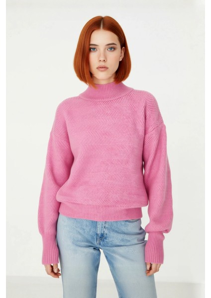 Kadın Oversize Balon Kol Dik Yaka Triko Kazak Kışa Özel Zigzag Desenli Rahat Şıklık Sunar Kaliteli fiyatları