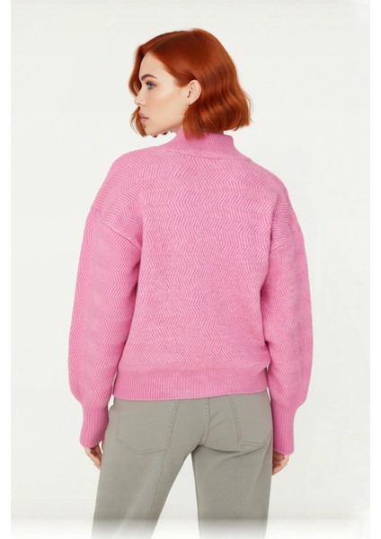 Kadın Oversize Balon Kol Dik Yaka Triko Kazak Kışa Özel Zigzag Desenli Rahat Şıklık Sunar Kaliteli fırsatları