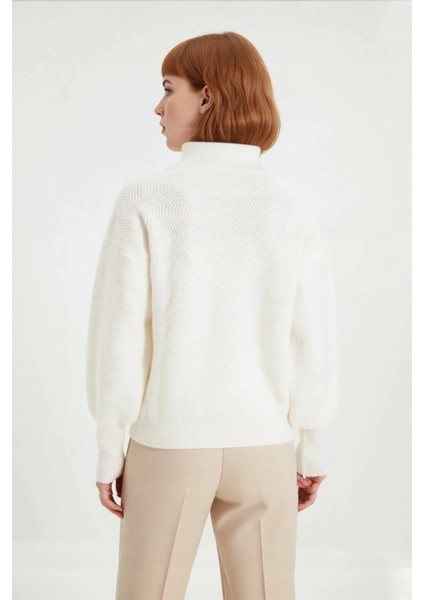 Kadın Oversize Balon Kol Dik Yaka Triko Kazak Kışa Özel Zigzag Desenli Rahat Şıklık Sunar Kaliteli fırsatları