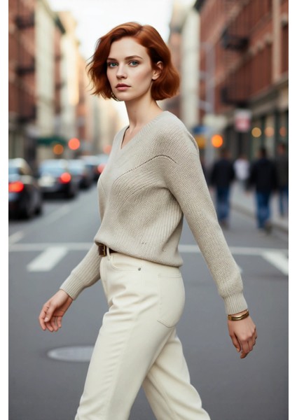 Kadın Akrilik Ajurlu V Yaka Triko Kazak Rahat Regular Kalıp Düşük Kol Kış Günlük Şıklık Sunar.