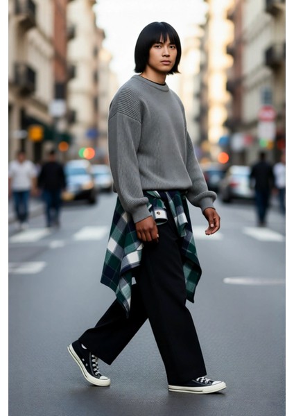 Erkek Gri Oversize Bisiklet Yaka Düz Düşük Kol Akrilik Triko Kazak Casual Tarzlara Özel Rahatlık