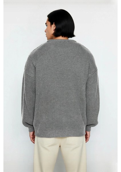 Erkek Gri Oversize Bisiklet Yaka Düz Düşük Kol Akrilik Triko Kazak Casual Tarzlara Özel Rahatlık fırsatları