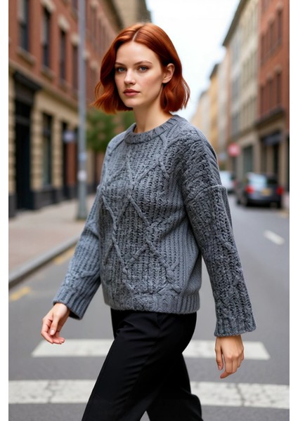 Kadın Oversize Saç Örgü Detaylı Kalın Triko Kazak Kışlık Rahat Bisiklet Yaka Standart Kol Kaliteli