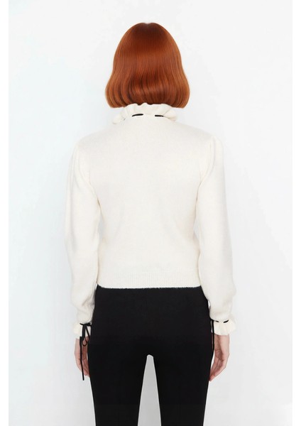 Kadın Regular Kalıp Dik Yaka Ajurlu Bağcıklı Detaylı Triko Kazak Kışlık Günlük Şık Kombinler Için fırsatları