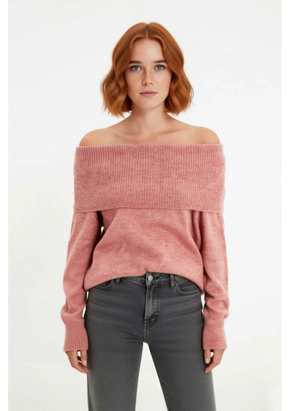 Kadınlara Özel Regular Kalıp Carmen Yaka Triko Kazak Kış Şıklığı Için Ideal Uzun Kollu Tasarım fiyatları