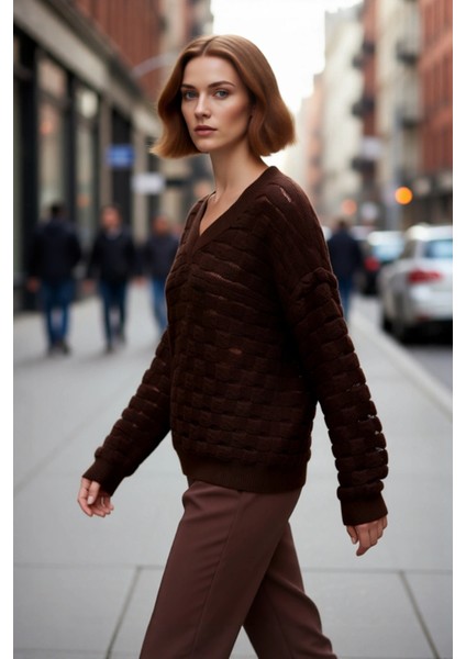 Kadın Oversize V Yaka Simli Ajurlu Triko Kazak Düşük Kol Rahat Günlük Şık Giyim Kombini Kaliteli