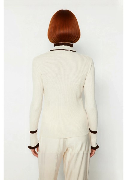 Kadın Renk Bloklu Dik Yaka Fitilli Triko Kazak Kış Günleri Için Şık ve Rahat Basic Model Seçeneği fırsatları