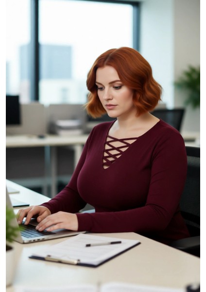 Kadın Fitted Kesim Britli V Yaka Uzun Kollu Triko Bluz Soğuk Havalar Için Şık ve Modern Seçim modelleri