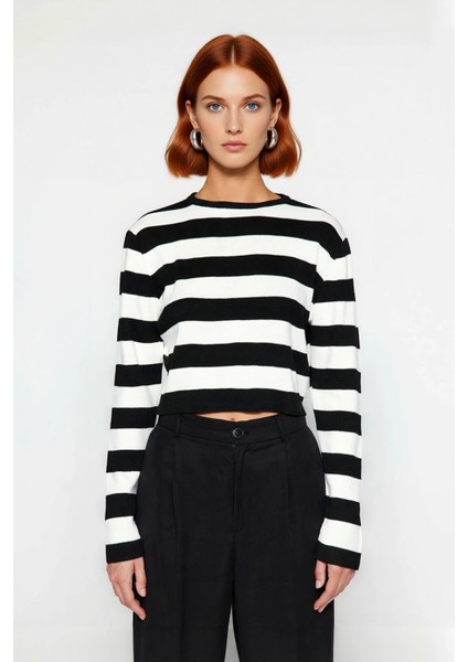 Kadın Çizgili Bisiklet Yaka Fitted Crop Triko Kazak Ilkbahar Sonbahar Günlük Kombinler Için Şık fiyatları