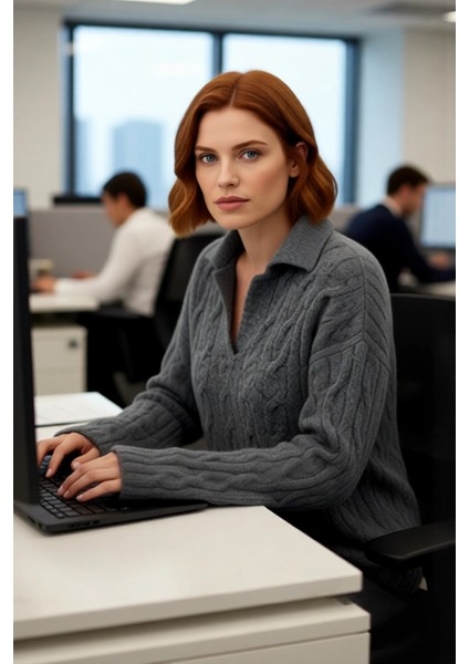 Kadın Oversize Saç Örgü Apaş Yaka Düşük Kol Triko Kazak Kışlık Rahat ve Şık Kombinler Için Ideal modelleri