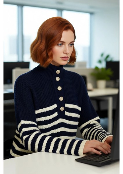 Kadın Oversize Dik Yaka Çizgili Triko Kazak Düşük Kollu Crop Kesim Günlük Şık Kış Stili Kaliteli modelleri