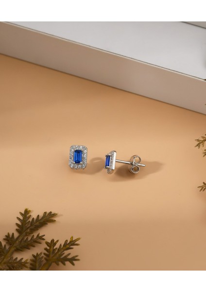 925 Ayar Rodyum Baget Kesim Safir Taşlı Minimal Günlük Gümüş Küpe