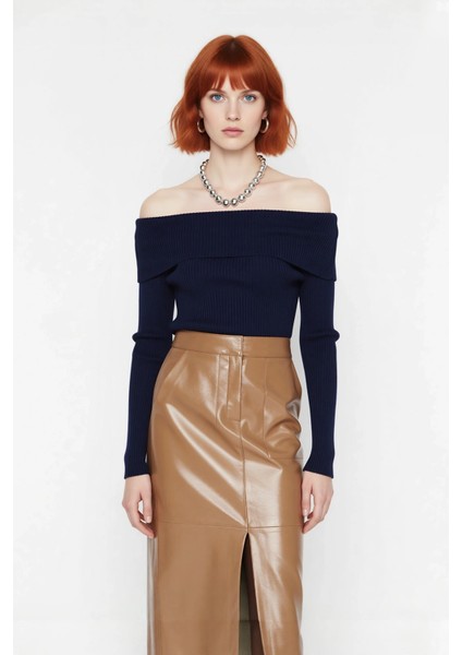 Kadın Ekru Carmen Yaka Fitted Crop Triko Kazak Ilkbahar Sonbahar Için Şık ve Basic Tasarım fiyatları