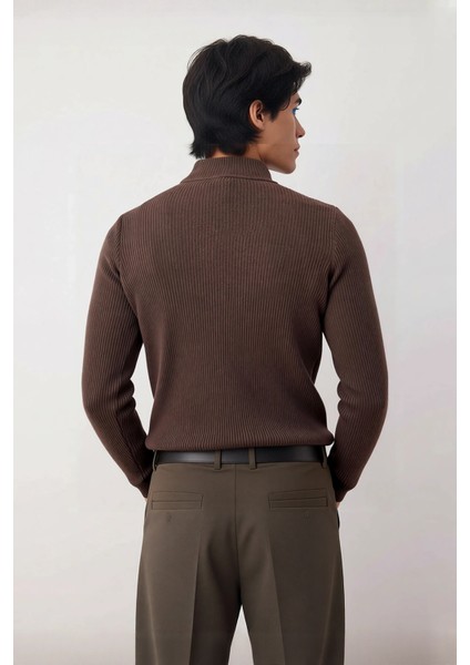 Erkek Fitted Dar Kalıp Dik Yaka Uzun Kol Fitilli Triko Kazak Kış Günleri Için Şık ve Rahat Seçim fırsatları