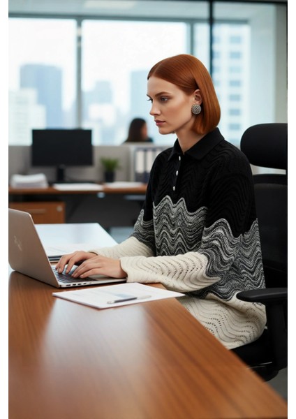 Kadın Renk Bloklu Jakar Dokuma Polo Yaka Uzun Kollu Fitted Triko Kazak Günlük Şıklık Sunar modelleri