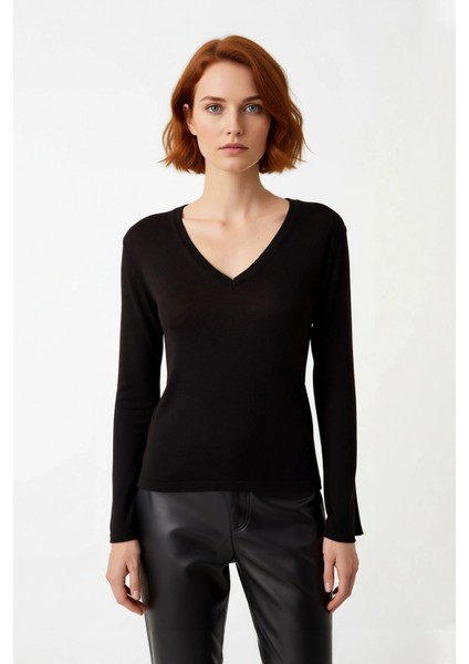 Kadın Siyah V Yaka Triko Kazak Regular Kalıp Standart Kol Günlük Şıklık Sunan Basic Tasarım fiyatları