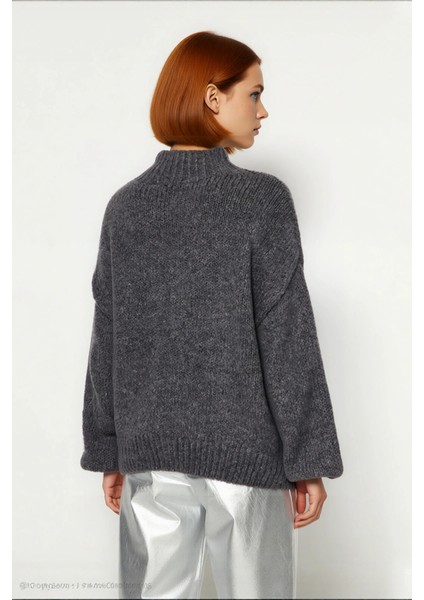 Kadın Oversize Kalın Dik Yaka Triko Kazak Kışlık Soğuk Havalarda Konforlu Günlük Stil Kaliteli fırsatları