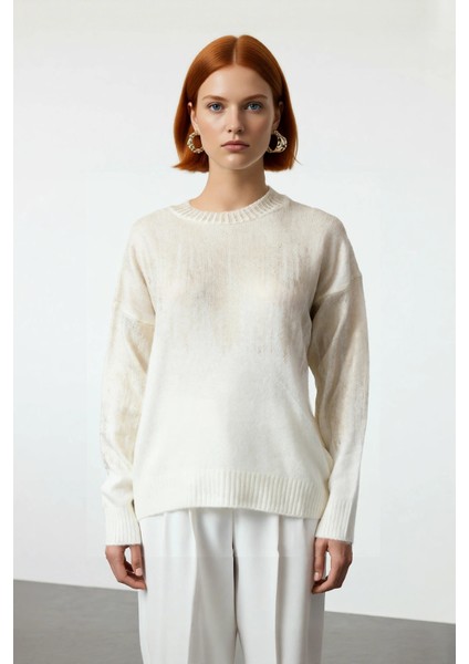 Kadın Oversize Basic Bisiklet Yaka Uzun Kollu Gri Triko Kazak Metalik Dokusuyla Şıklığı Yakala fiyatları