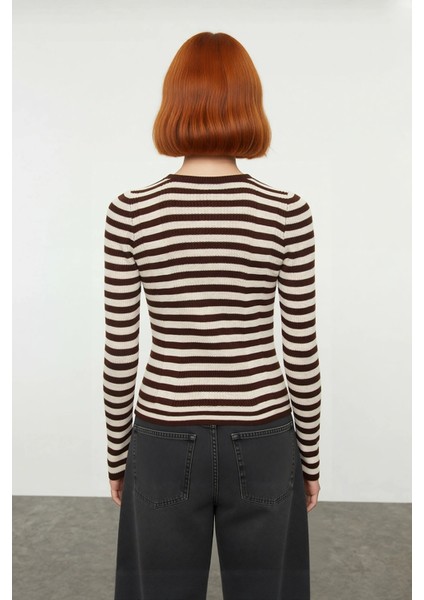 Kadın Polo Yaka Çizgili Fitted Akrilik Triko Kazak Ilkbahar Sonbahar Için Şık ve Konforlu Günlük fırsatları