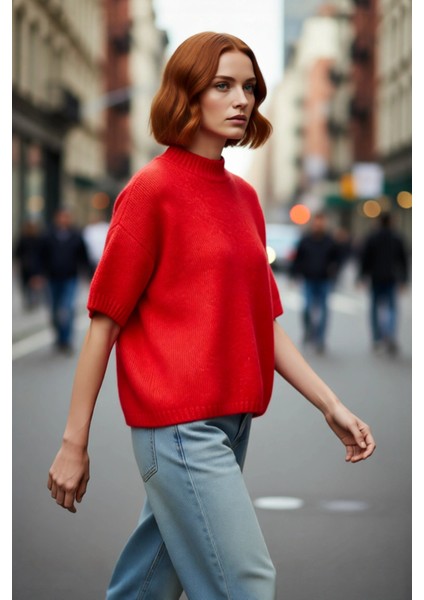 Kadın Oversize Kesim Dik Yaka Kalın Dokulu Düz Desen Kısa Kollu Triko Kazak Ilkbahar Sonbahar