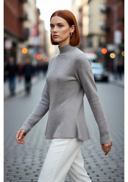 Kadın Regular Kalıp Dik Yaka Triko Kazak Kış Sezonu Için Şık ve Rahat Günlük Kombinler Sunar