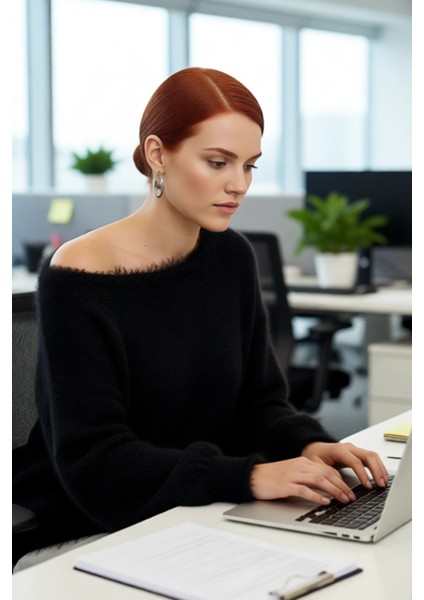 Kadın Tüylü Dokulu Kayık Yaka Kalın Triko Kazak Regular Kalıp Uzun Kollu Kışlık Şık Tasarım modelleri