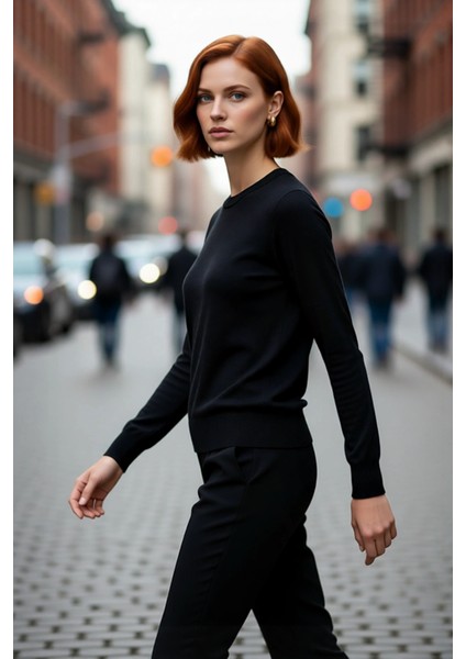 Kadın Ince Triko Bisiklet Yaka Regular Kalıp Düz Standart Kollu Rahat Günlük Kazak Stili Kaliteli