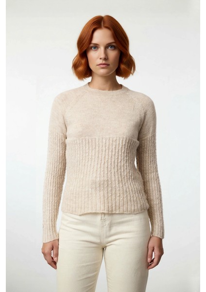 Kadın Regular Kalıp Bisiklet Yaka Uzun Kol Triko Kazak Soğuk Kış Günleri Için Ideal Şıklık Sunar fiyatları