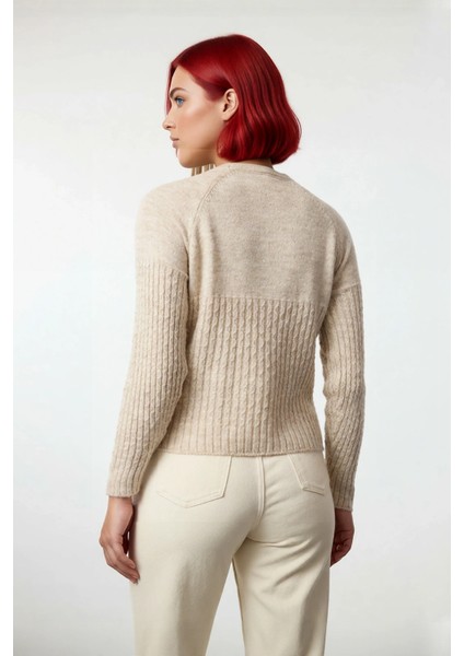 Kadın Regular Kalıp Bisiklet Yaka Uzun Kol Triko Kazak Soğuk Kış Günleri Için Ideal Şıklık Sunar fırsatları