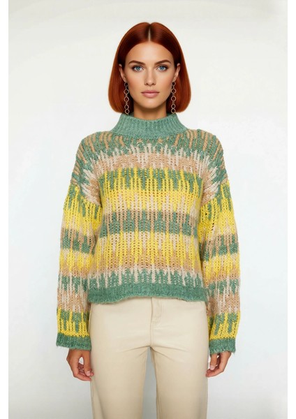 Kadın Etnik Desenli Oversize Dik Yaka Düşük Kol Kalın Crop Triko Kazak Kışlık Günlük Şıklık fiyatları