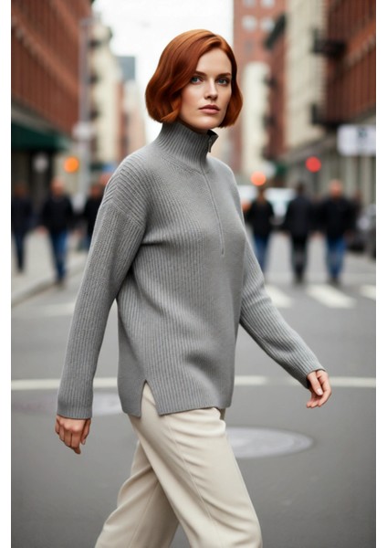 Kadın Dik Yaka Fermuarlı Regular Kalıp Düşük Kol Selanik Örgü Uzun Triko Kazak Soğuk Günler Için