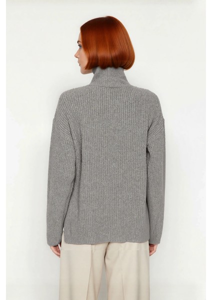 Kadın Dik Yaka Fermuarlı Regular Kalıp Düşük Kol Selanik Örgü Uzun Triko Kazak Soğuk Günler Için fırsatları