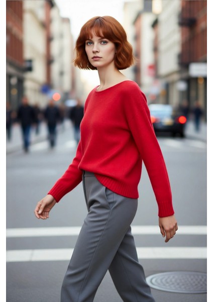 Kadın Oversize Kayık Yaka Ince Triko Kazak Günlük Kombinler Için Şık ve Rahat Bir Seçim Kaliteli