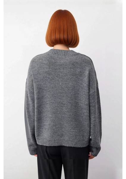 Kadın Geniş Kalıp V Yaka Basic Triko Kazak Soğuk Günler Için Modern ve Konforlu Rahatlık Sunar fırsatları