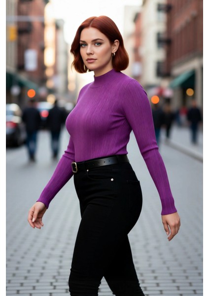 Kadın Mor Fitilli Dik Yaka Uzun Kol Triko Kazak Kış ve Sonbahar Şıklığınıza Zarif Dokunuş Katıyor.