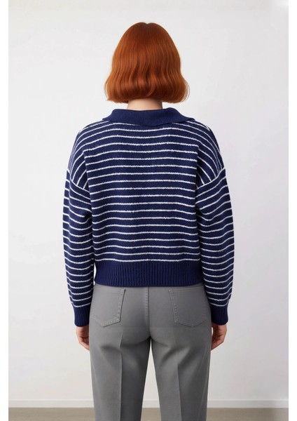 Kadın Oversize Polo Yaka Triko Kazak Kışlık Soğuk Hava Şıklığı Için Ideal Günlük Kombinler fırsatları