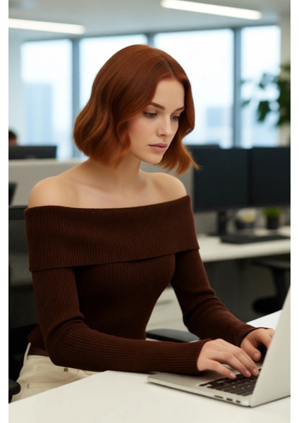 Kadın Ekru Carmen Yaka Fitted Crop Triko Kazak Ilkbahar Sonbahar Için Şık ve Basic Tasarım modelleri