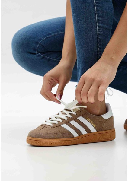 Adidas Spezial fiyatları