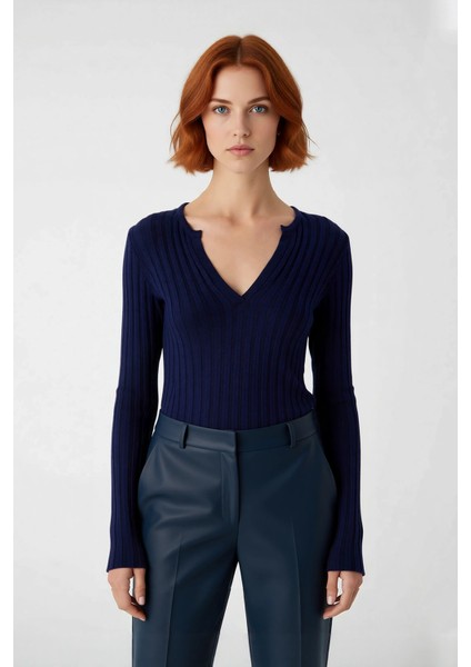 Kadınlar Için Ince Fitilli Kaçık Yaka Uzun Kollu Fitted Triko Kazak Ilkbahar Sonbahar Günlük Şıklık fiyatları