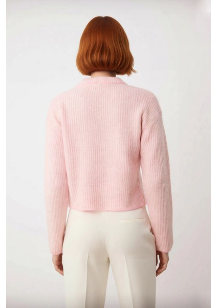 Kadın Dik Yaka Çizgili Crop Regular Kalıp Triko Kazak Soğuk Havalar Için Şık Günlük Kombinler fırsatları