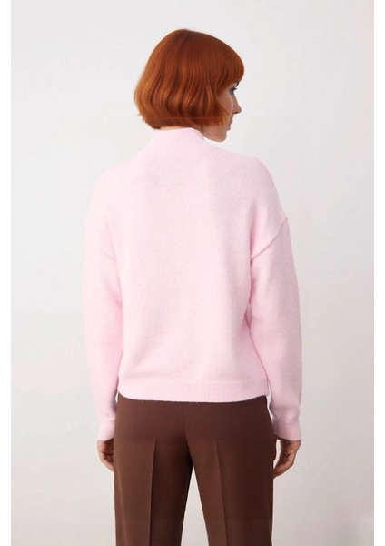 Kadın Lacivert Regular Kalıp Dik Yaka Düşük Kol Triko Kazak Günlük Şıklık ve Konfor Sunar Kaliteli fırsatları